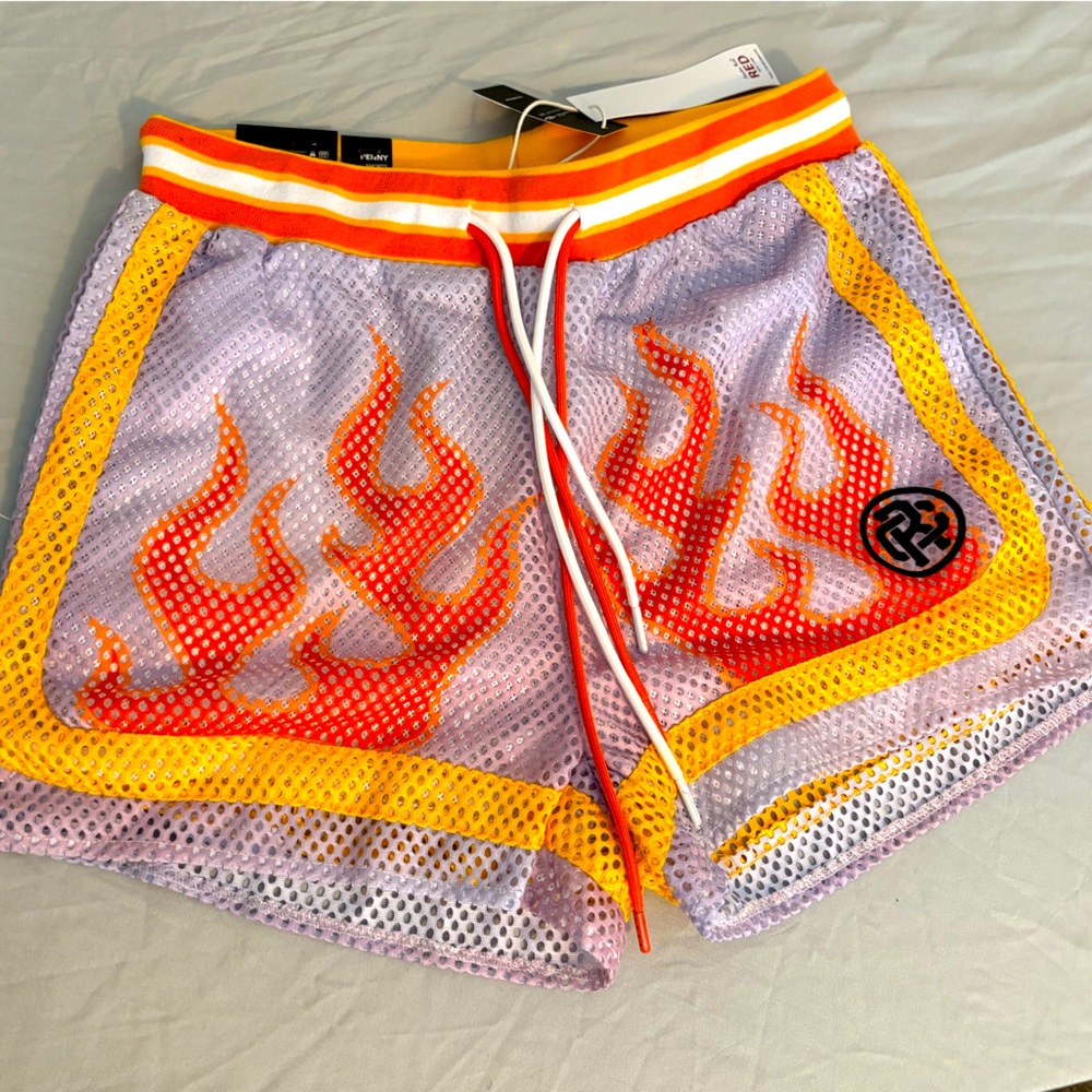 Woman’s smoke rise shorts brand new with tags
Size medium